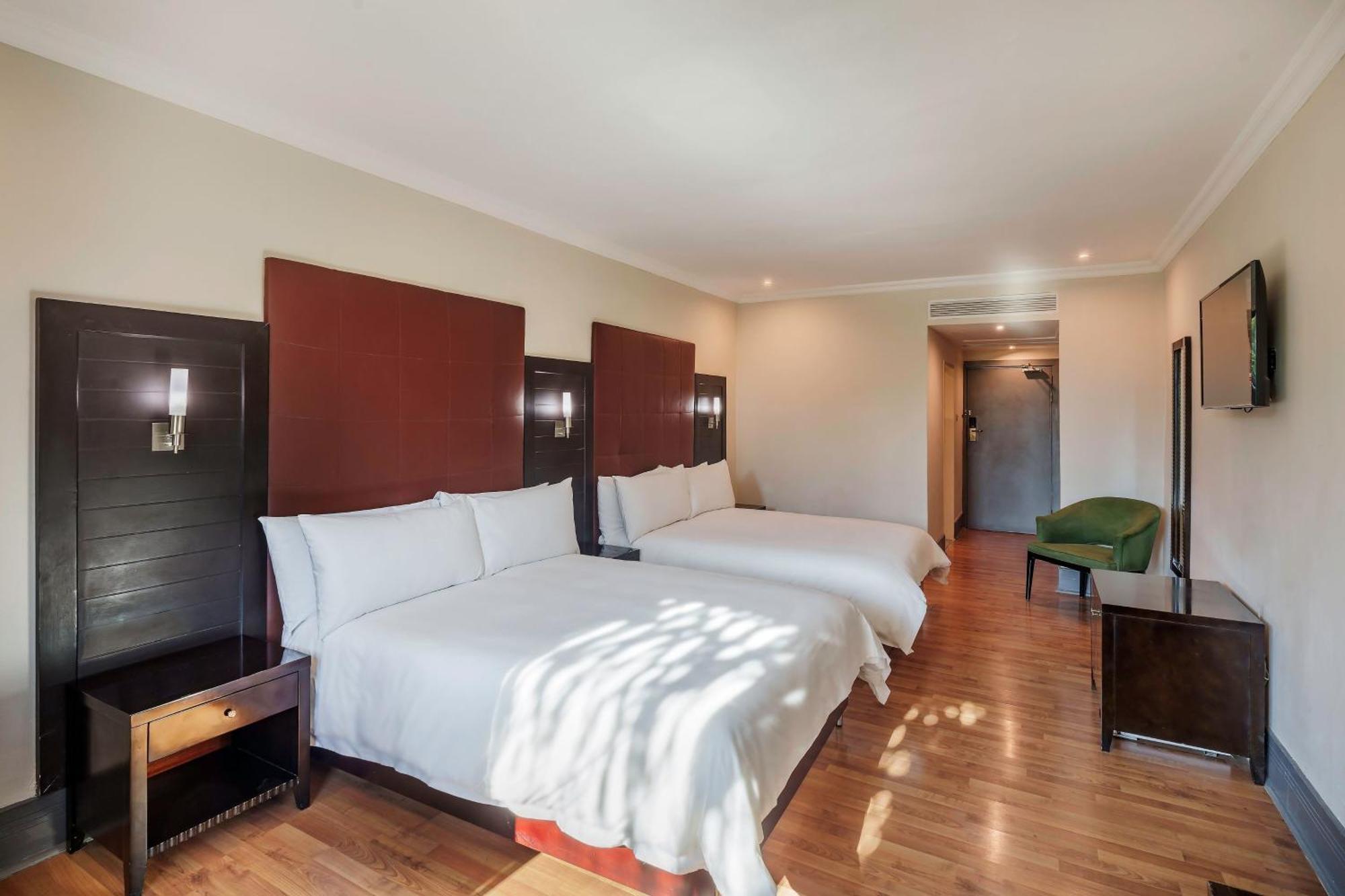 Protea Hotel By Marriott Лусака Екстериор снимка