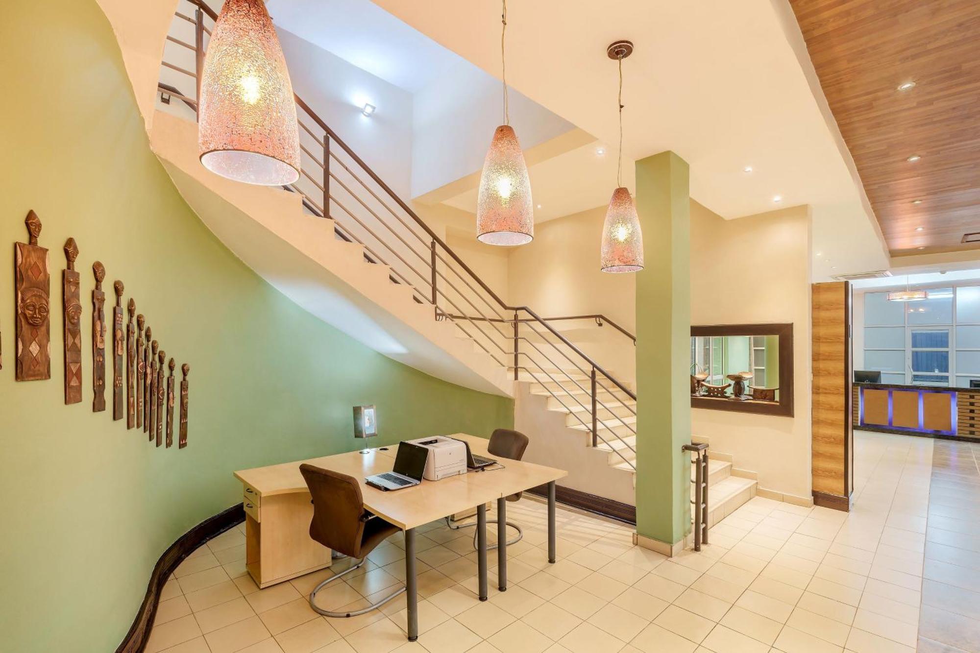 Protea Hotel By Marriott Лусака Екстериор снимка