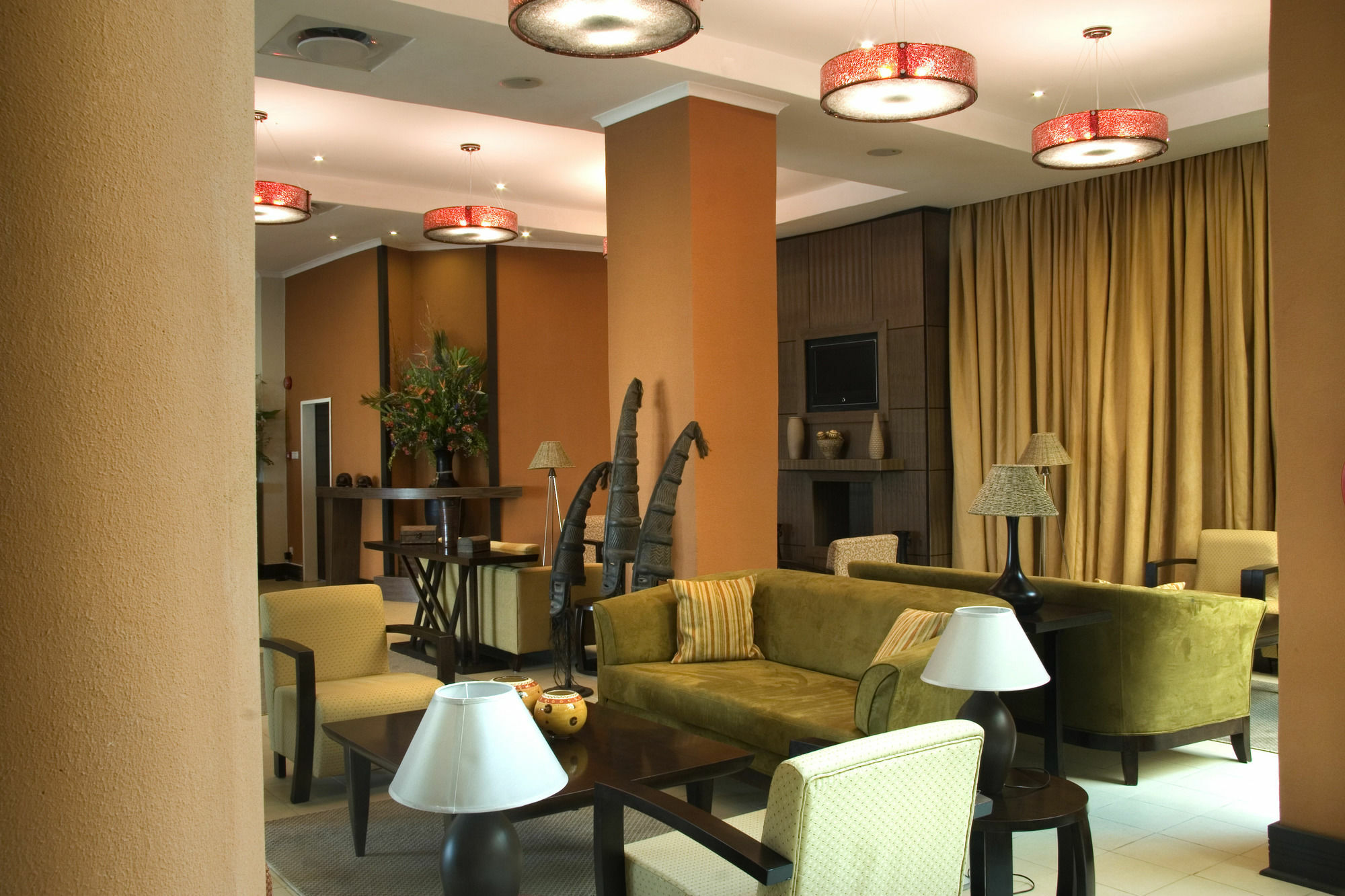 Protea Hotel By Marriott Лусака Екстериор снимка
